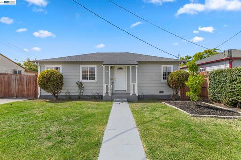 Photo of 246 Tunis Rd Rd, Oakland, CA 94603 (MLS # 41132810)