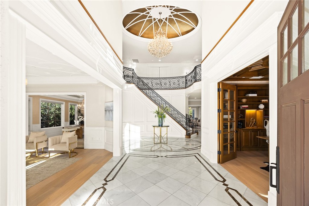 327 Oxford Drive