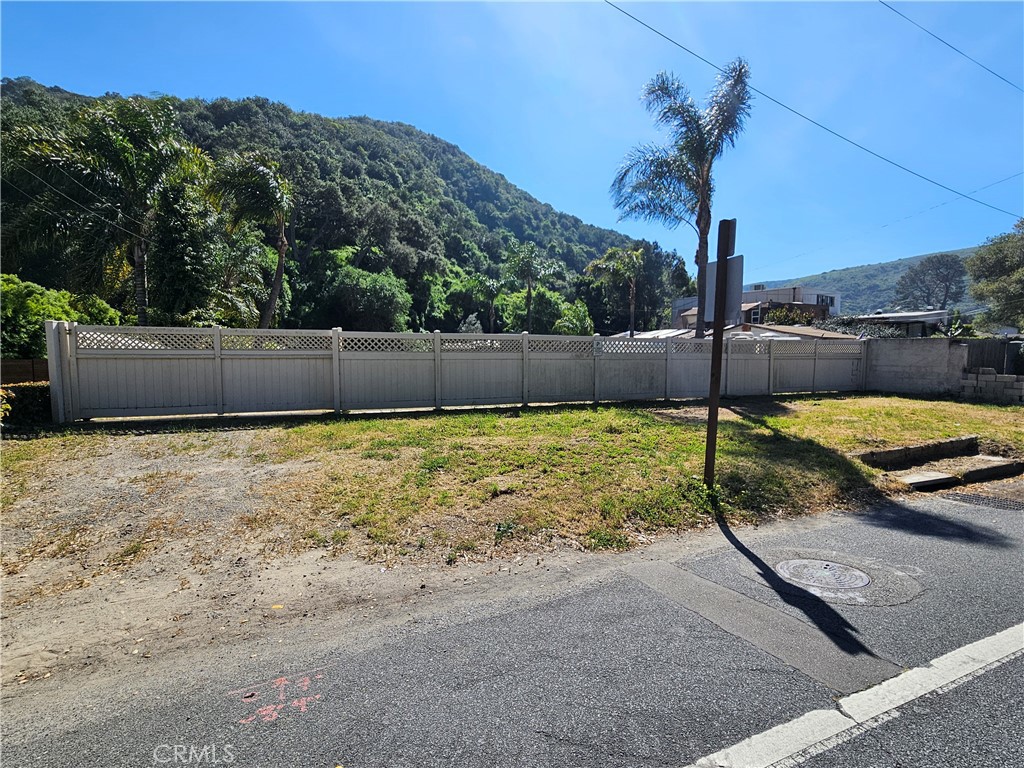 2675 Laguna Canyon
