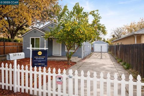 3743 23Rd Ave Sacramento CA 95820