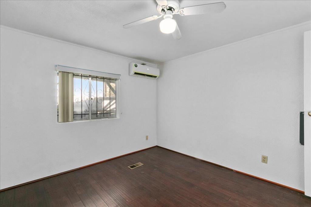 Tri Palm Estates - Manufactured In Park