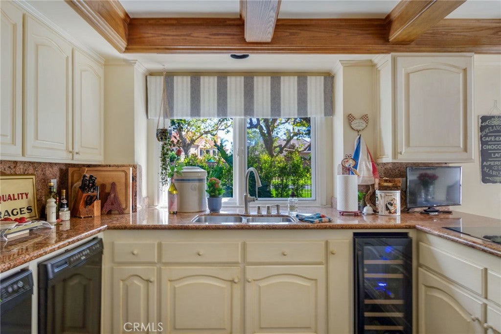 19381 Woodlands Dr, Huntington Beach CA 92648 - Photo 6