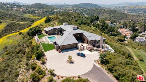 Photo of 3121 Old Topanga Canyon Road, Calabasas, CA 90290 (MLS # 26832497)