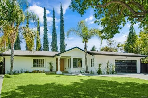 24100 Philiprimm Street Woodland Hills CA 91367