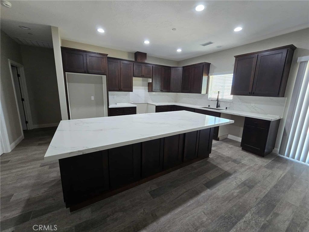 Photo of 12358 Sioux Court, Apple Valley, CA 92308 (MLS # HD25241640)
