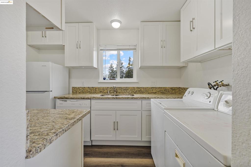 MARINA - Residential Income