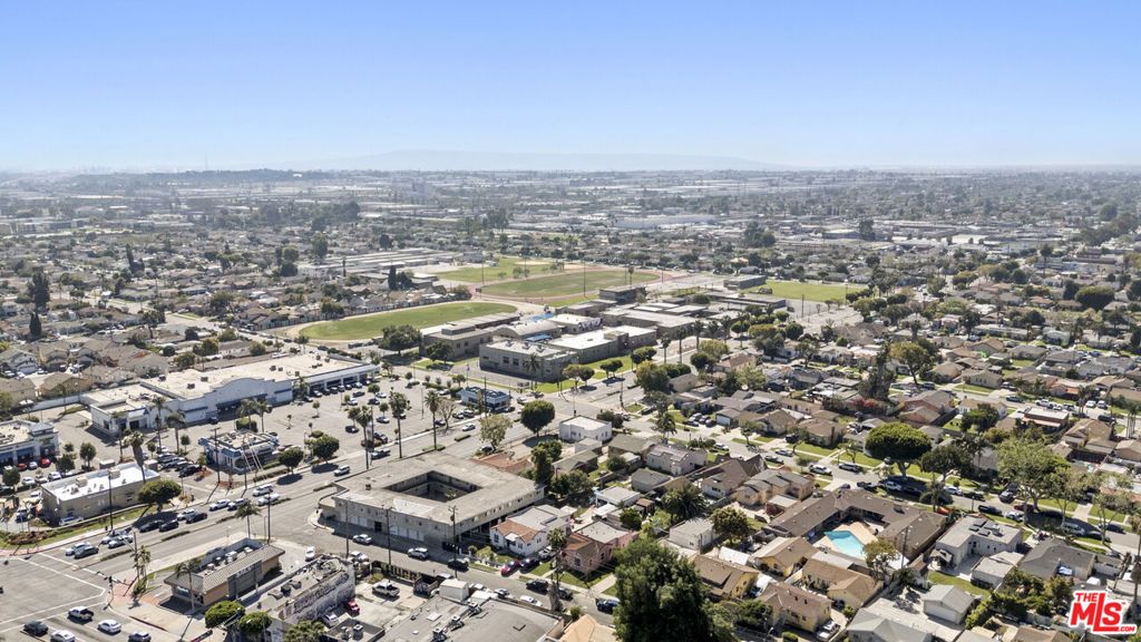 Photo of 805 S Crane Avenue, Compton, CA 90221 (MLS # 26665261)