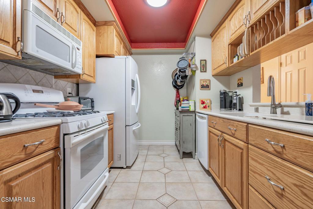 Hollow Hills-126 - 126 - Residential