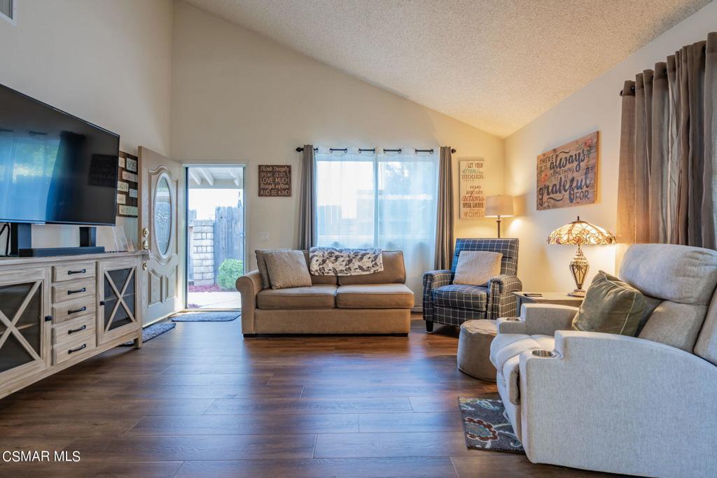 Hollow Hills-126 - 126 - Residential