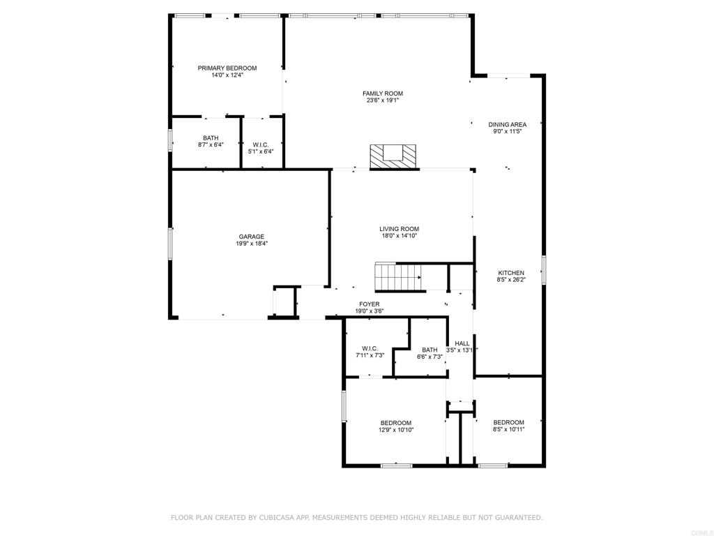 Main image without alt text