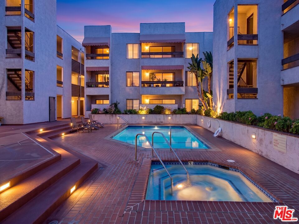 Photo of 1325 Valley View Road #201, Glendale, CA 91202 (MLS # 26992235)