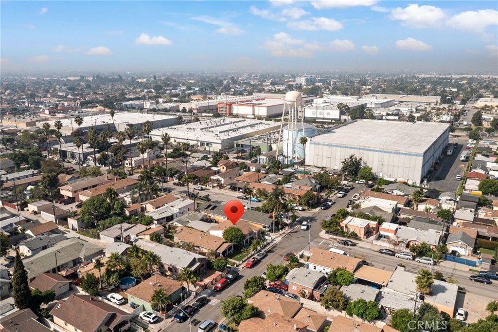 2208 Mortimer Street