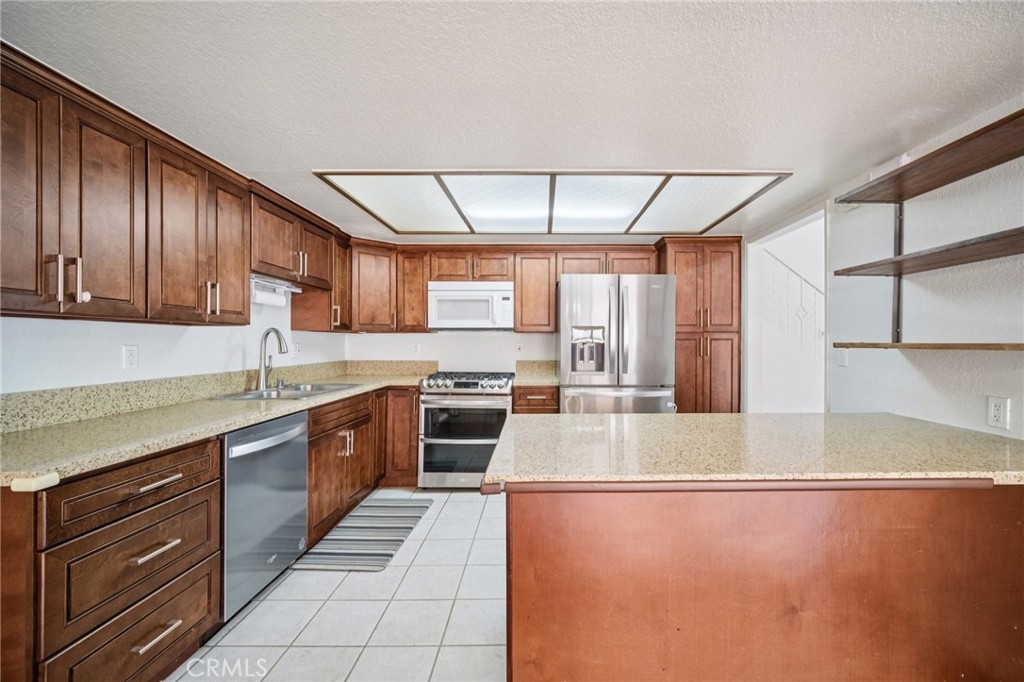 Bouquet Cyn Estates (BQCE) - Residential