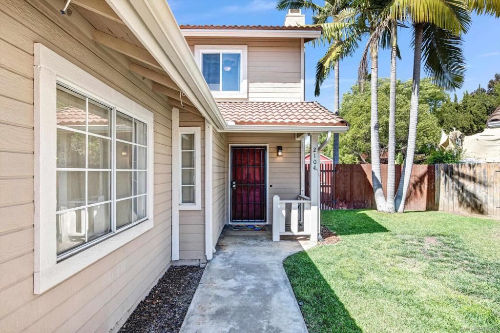 2104 N Mammoth