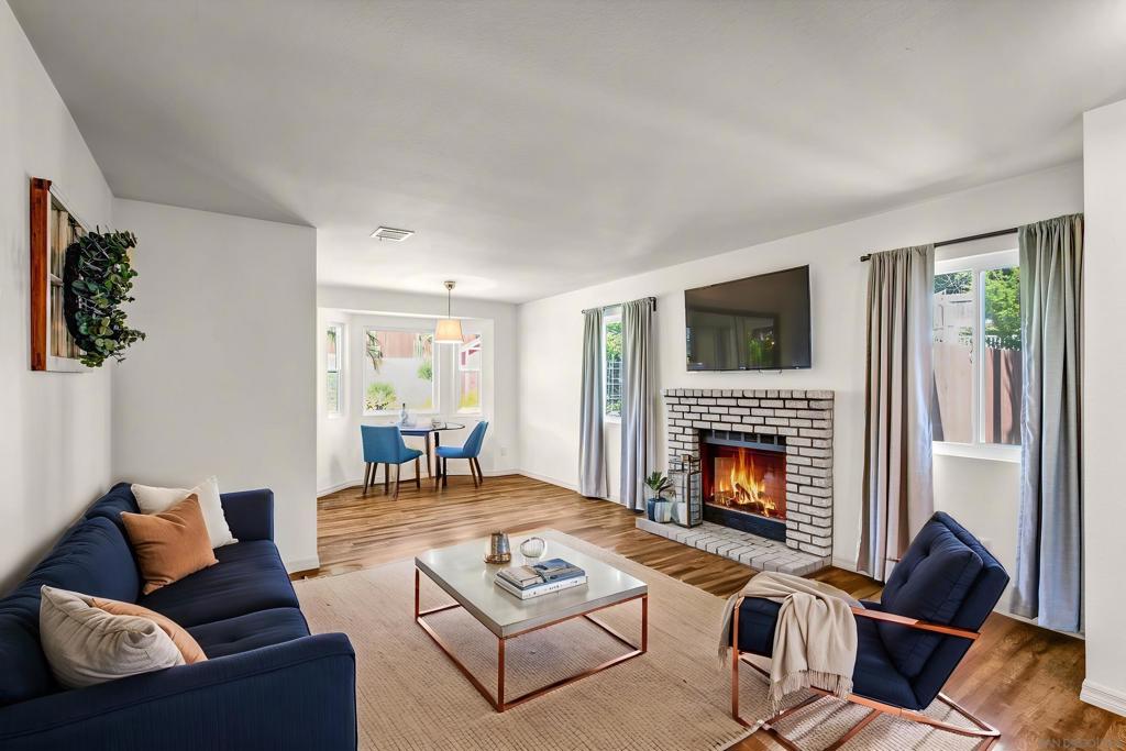 2104 N Mammoth