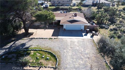 Photo of 57795 El Dorado Dr, Yucca Valley, CA 92284 (MLS # IG26009455)