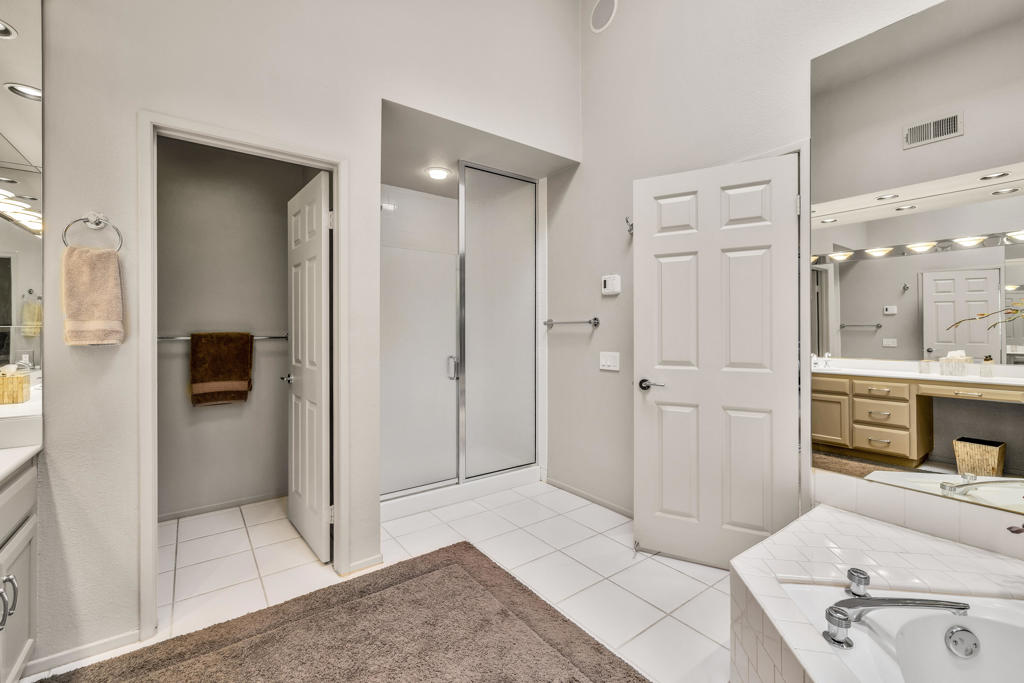 Palm Valley CC - Residential