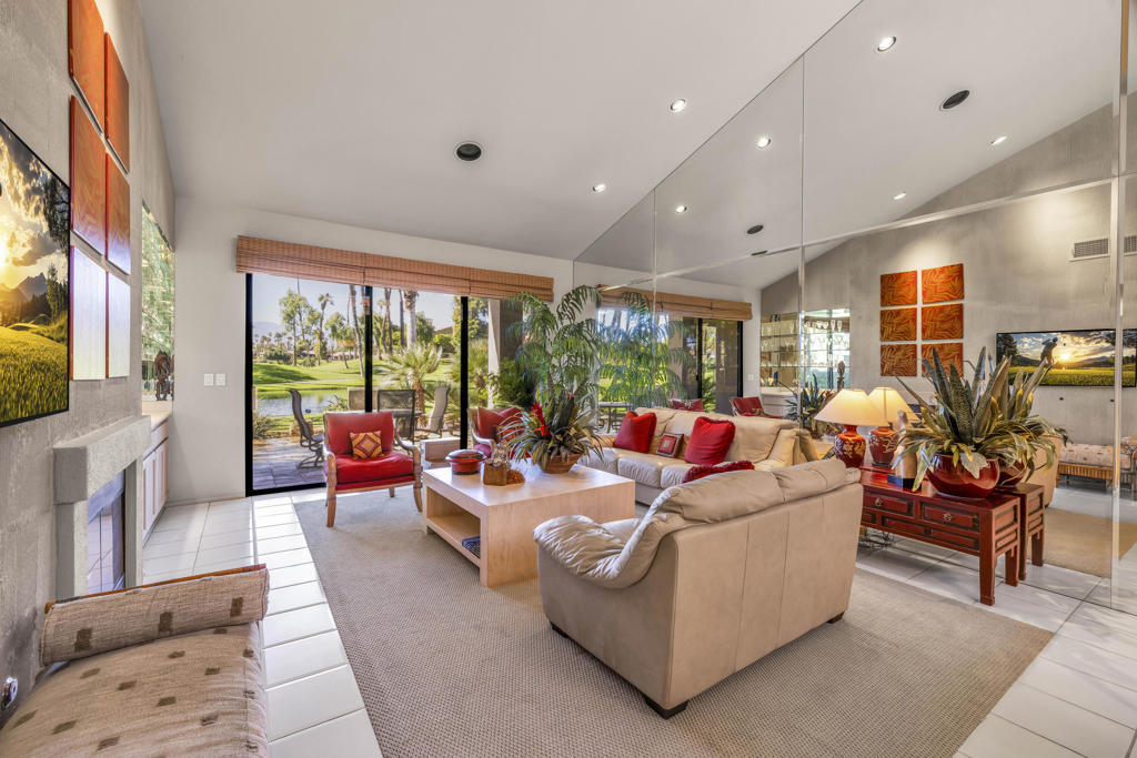 Palm Valley CC - Residential