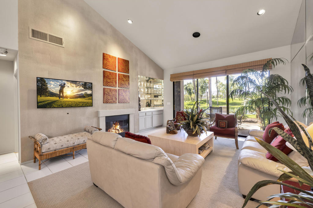 Palm Valley CC - Residential