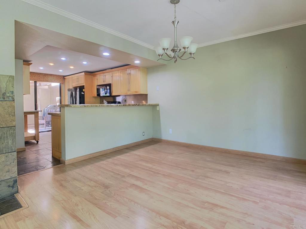 10473 Crosscreek Ter