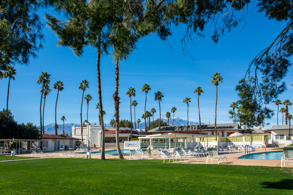 Tri Palm Estates - Manufactured In Park