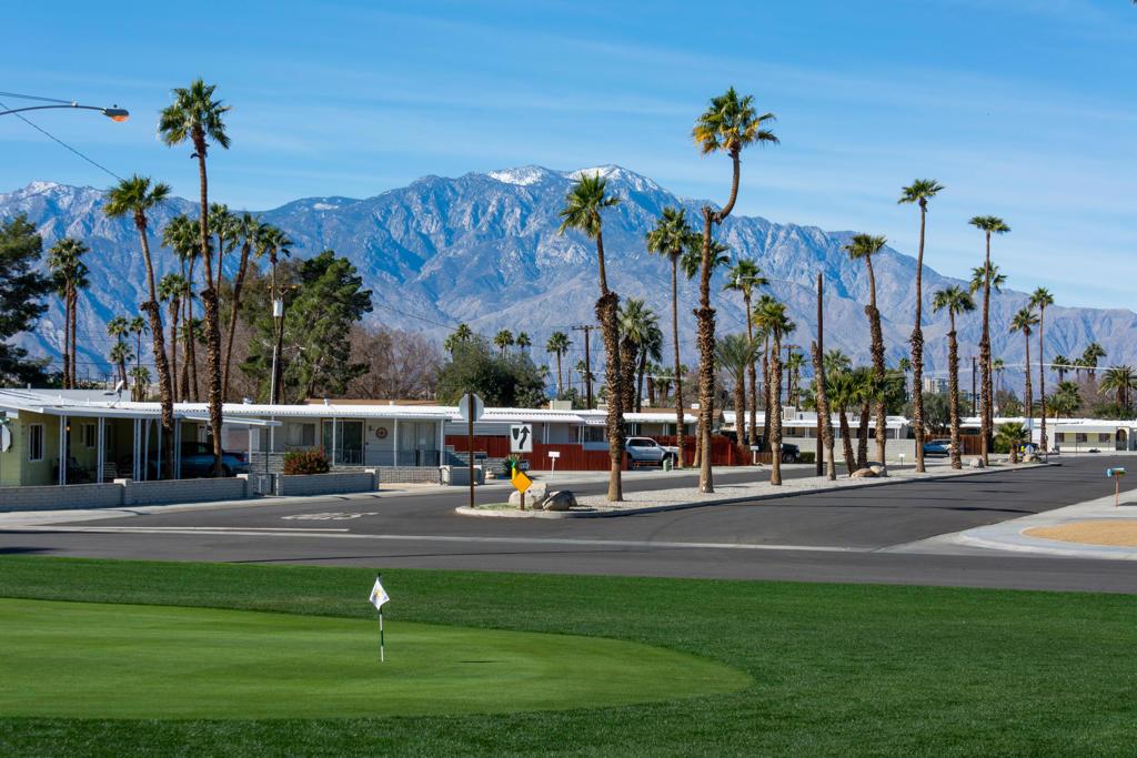 Tri Palm Estates - Manufactured In Park