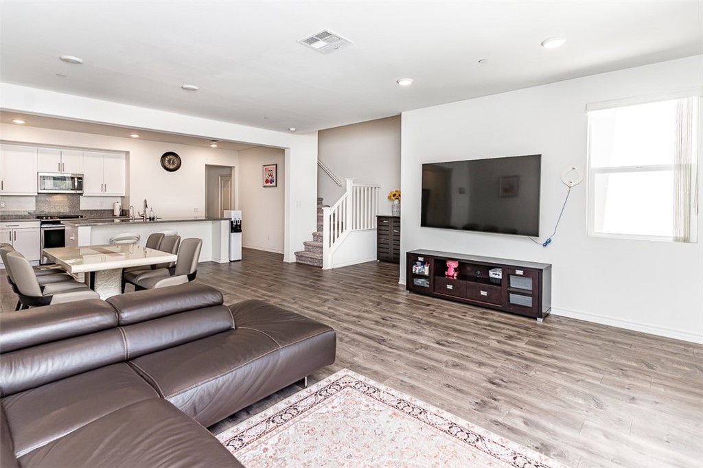 8563 Corsica Lane