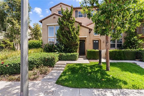 Photo of 3053 N Torrey Pine Lane, Orange, CA 92865 (MLS # PW26081389)