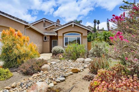 Photo of 713 Bel Air DR W, Vista, CA 92084 (MLS # 260014241SD)