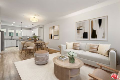 Photo of 14109 W Birch Lane, Van Nuys, CA 91405 (MLS # 25630219)