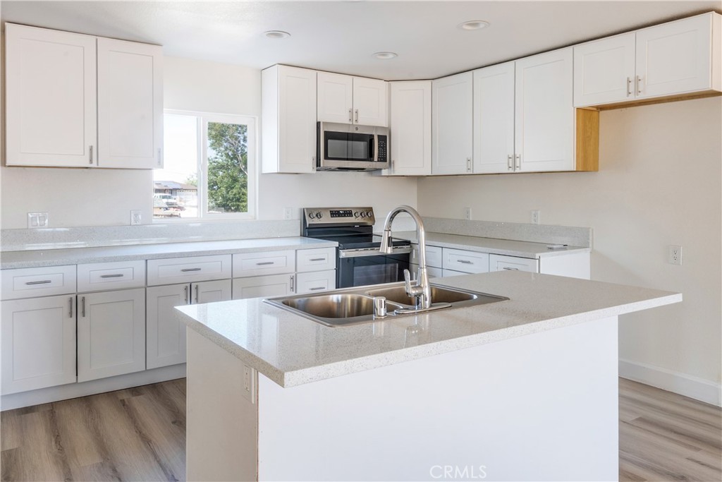 17820 Sycamore Street