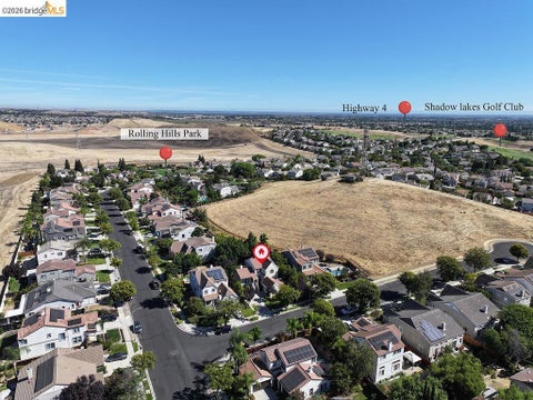 Photo of 2913 Haddington Ct Ct, Brentwood, CA 94513 (MLS # 41146759)