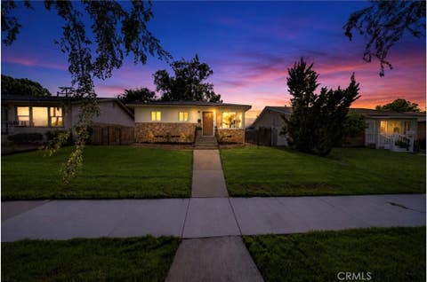 Photo of 946 Cedar Street, Corona, CA 92879 (MLS # CV26177657)