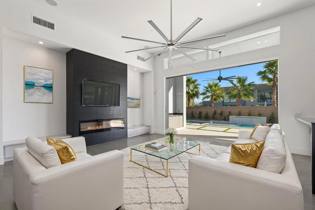1 Siena Vista Court
