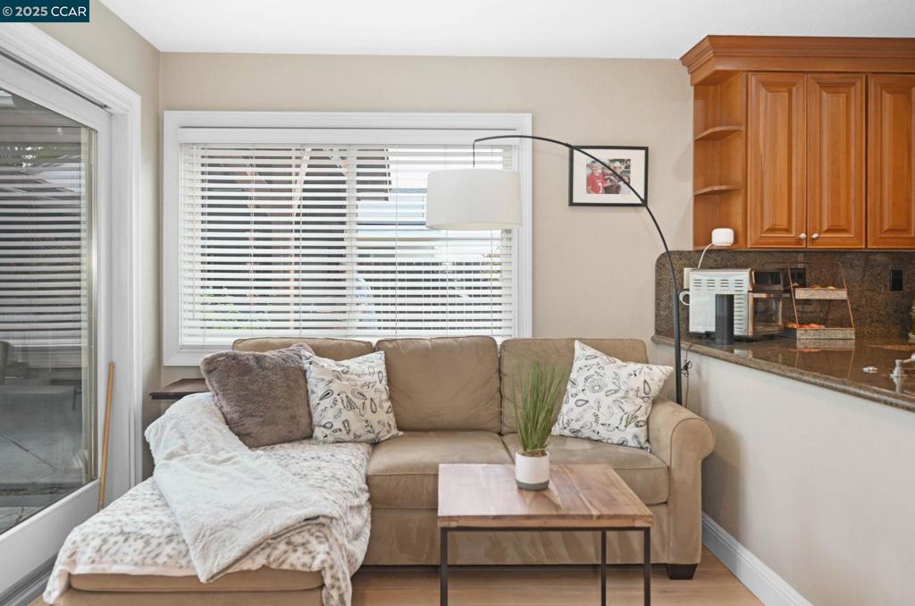 POETS CORNER - Residential