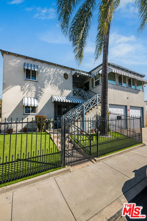 1133 1135 Sunvue Place