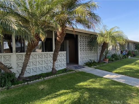 Photo of 13265 Del Monte Dr., M12-35E Dr, Seal Beach, CA 90740 (MLS # PW25268627)