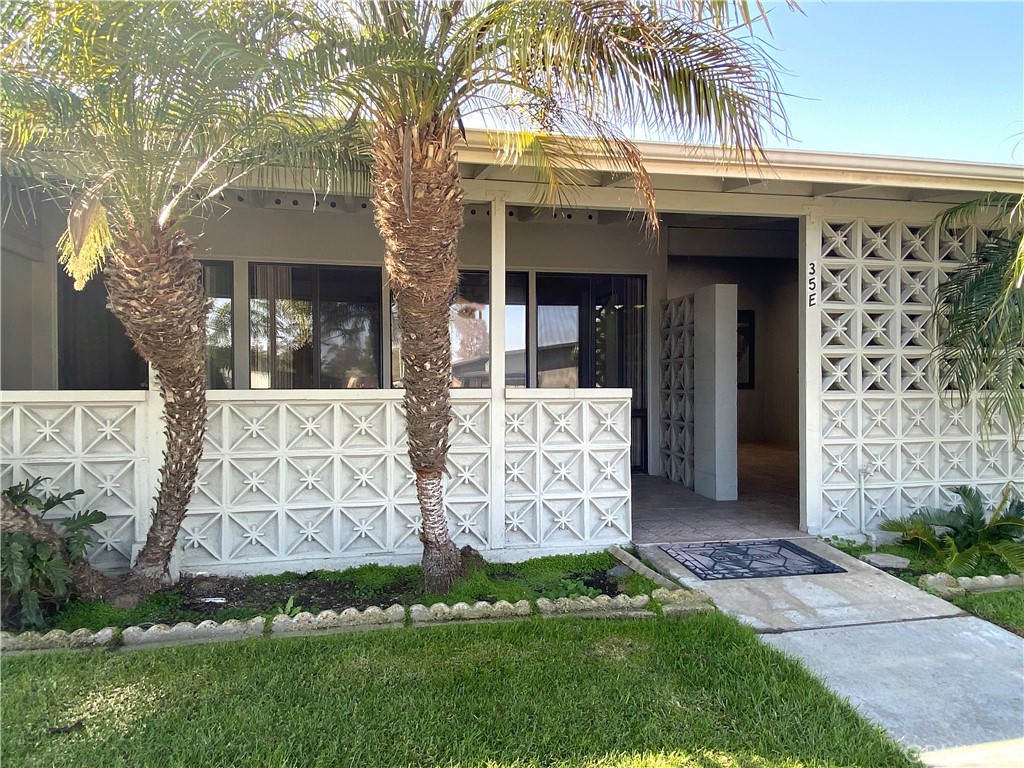 13265 Del Monte Dr., M12-35E