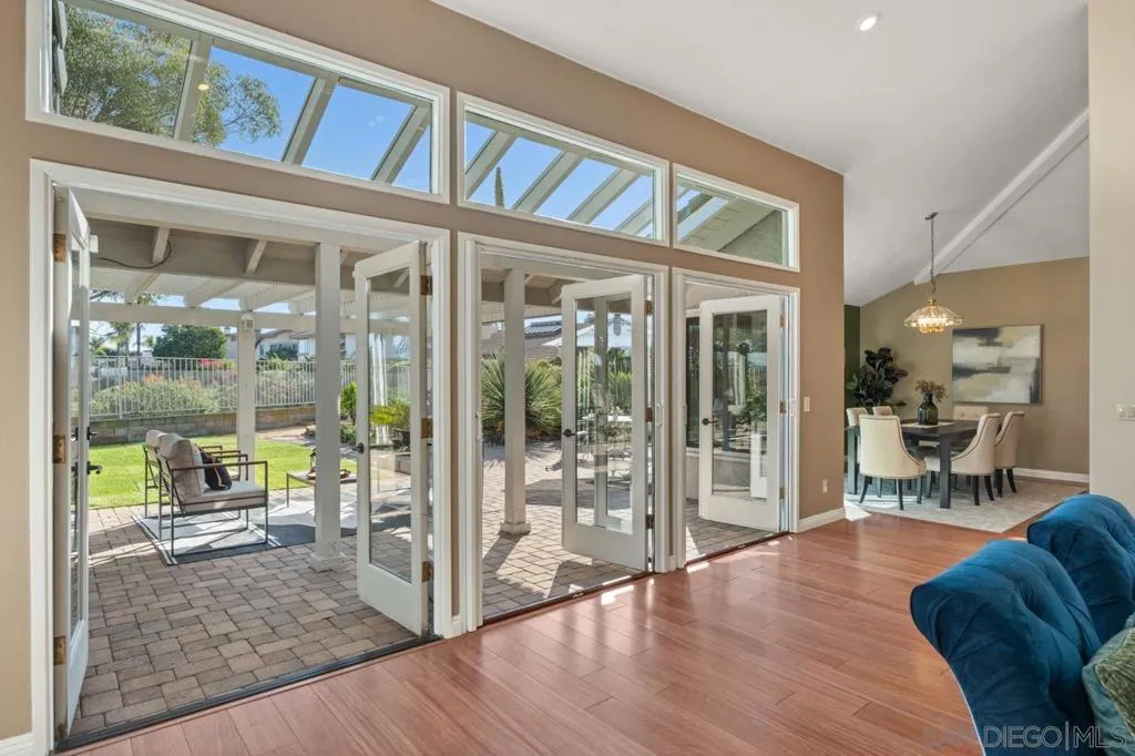 San Diego, California 92131, United States, 3 Bedrooms Bedrooms, ,2 BathroomsBathrooms,Residential,Active,253202