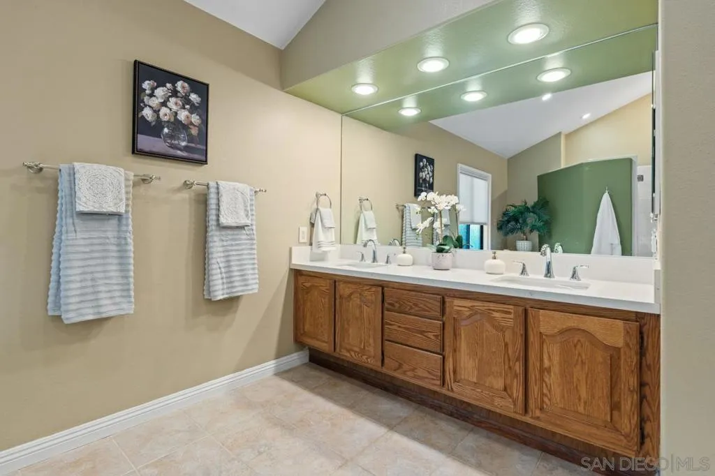 San Diego, California 92131, United States, 3 Bedrooms Bedrooms, ,2 BathroomsBathrooms,Residential,Active,253202