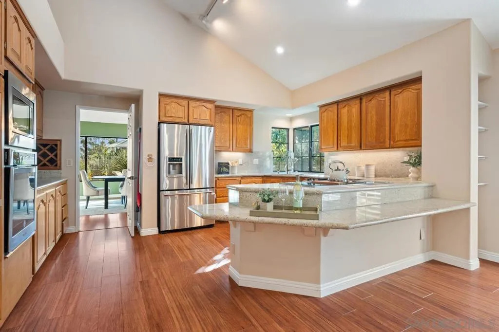 San Diego, California 92131, United States, 3 Bedrooms Bedrooms, ,2 BathroomsBathrooms,Residential,Active,253202