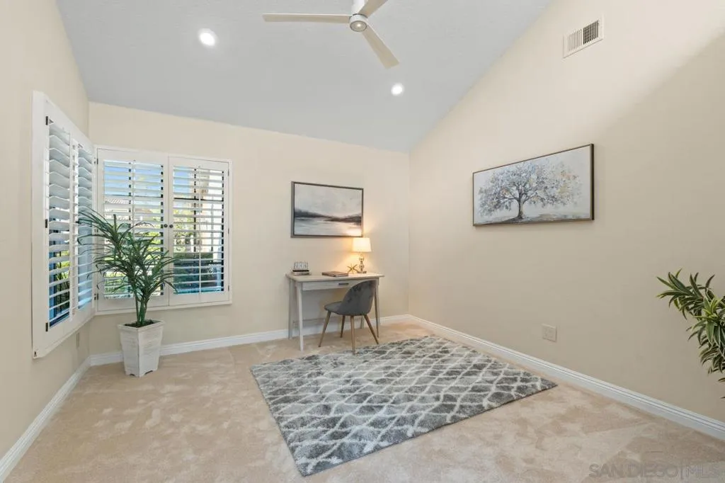 San Diego, California 92131, United States, 3 Bedrooms Bedrooms, ,2 BathroomsBathrooms,Residential,Active,253202