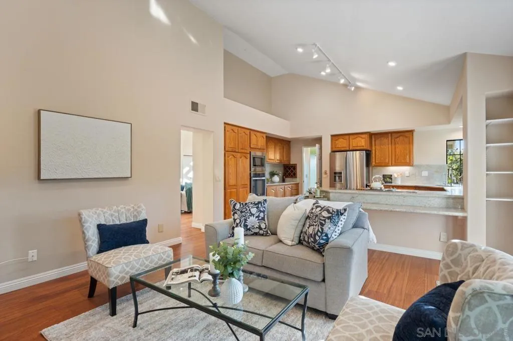 San Diego, California 92131, United States, 3 Bedrooms Bedrooms, ,2 BathroomsBathrooms,Residential,Active,253202