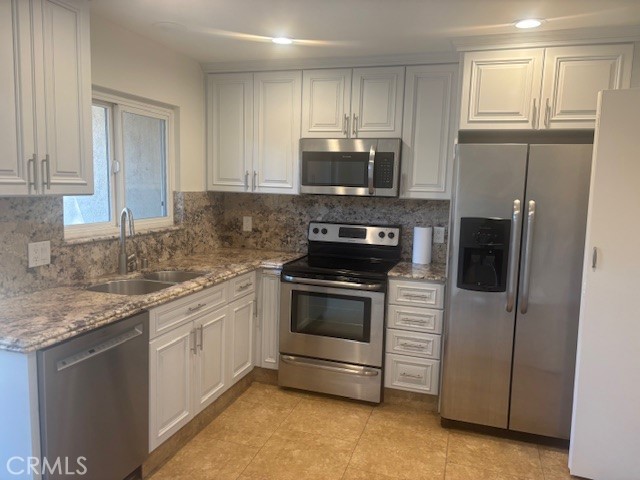 Lake Lindero Townhomes (A) (891) - Residential Lease