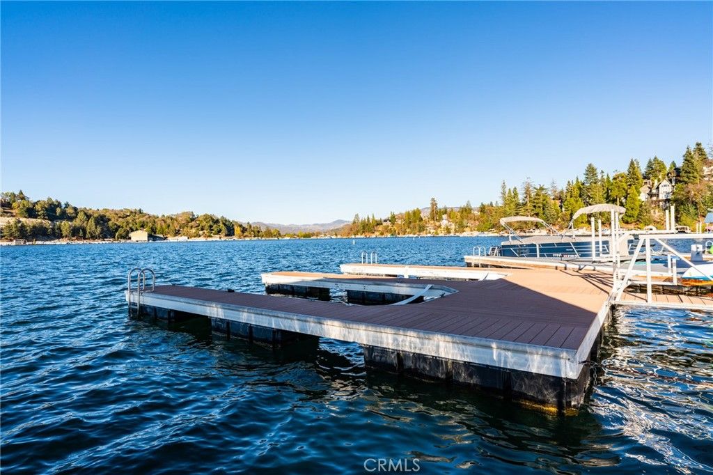 listing image 130726853489895843595