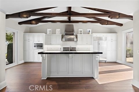 4 Coral Cay