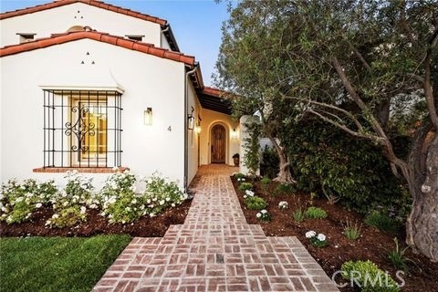 4 Coral Cay