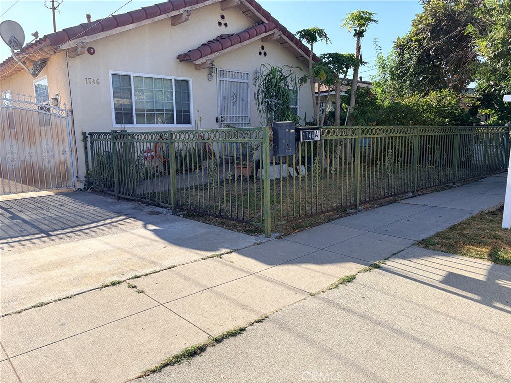 1746 Jackson Avenue A/B
