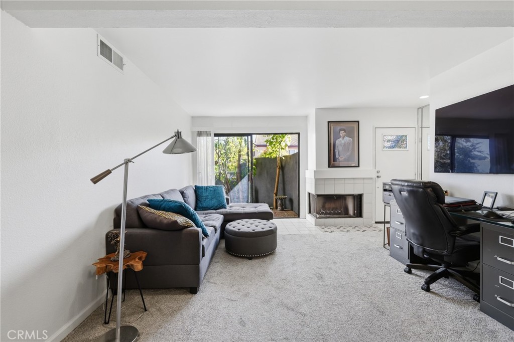 2506 Chandler Avenue 255