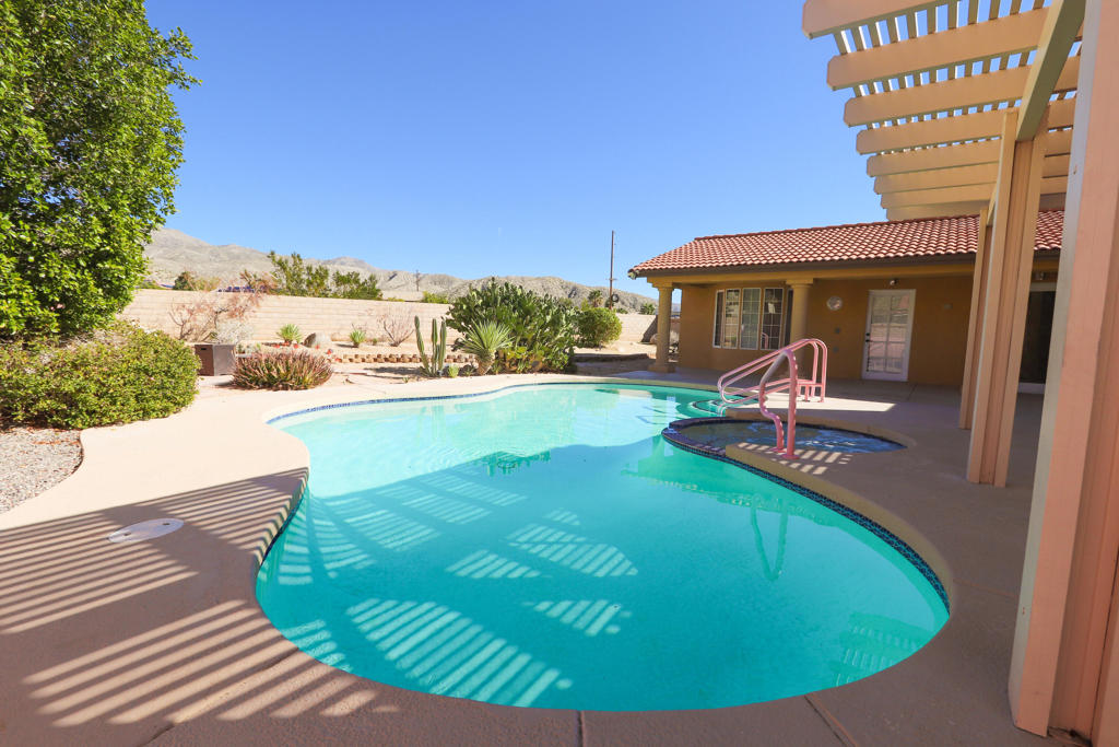 Mission Lakes - Residential Lease